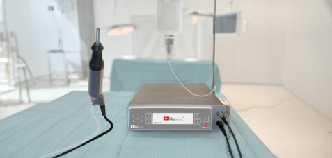 BoSonic Device for minimally invasive tissue cutting